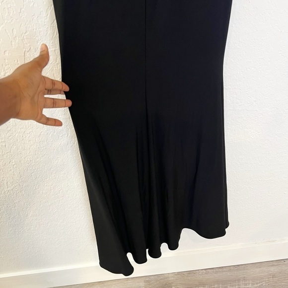 AQUA Off-the-Shoulder Gown - Picture 7 of 10